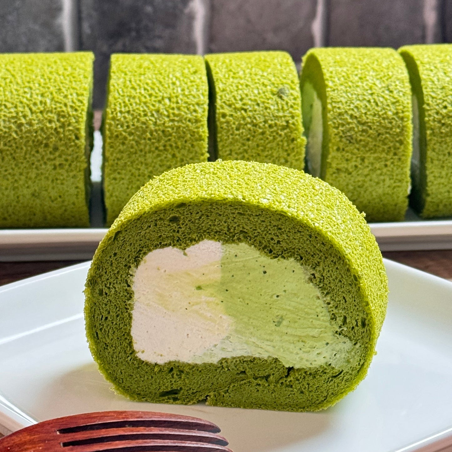 Matcha Jasmine cake roll - Junabakes