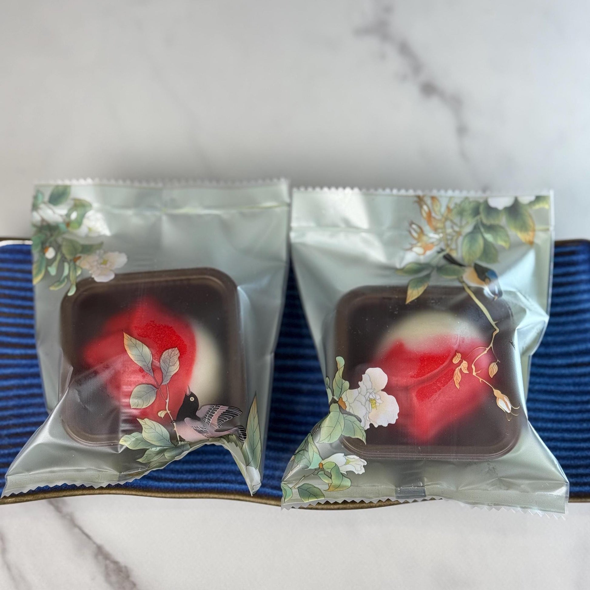 Tulip Snow Skin MoonCake 6 Pieces -Gluten Free/Gifts